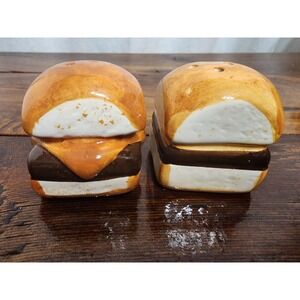 Krystal Salt &‎ Pepper Shakers Burgers